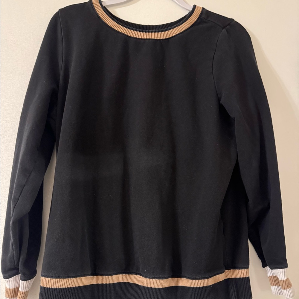 Torrid 00 black crew sweatshirt with contrast cuff and collar